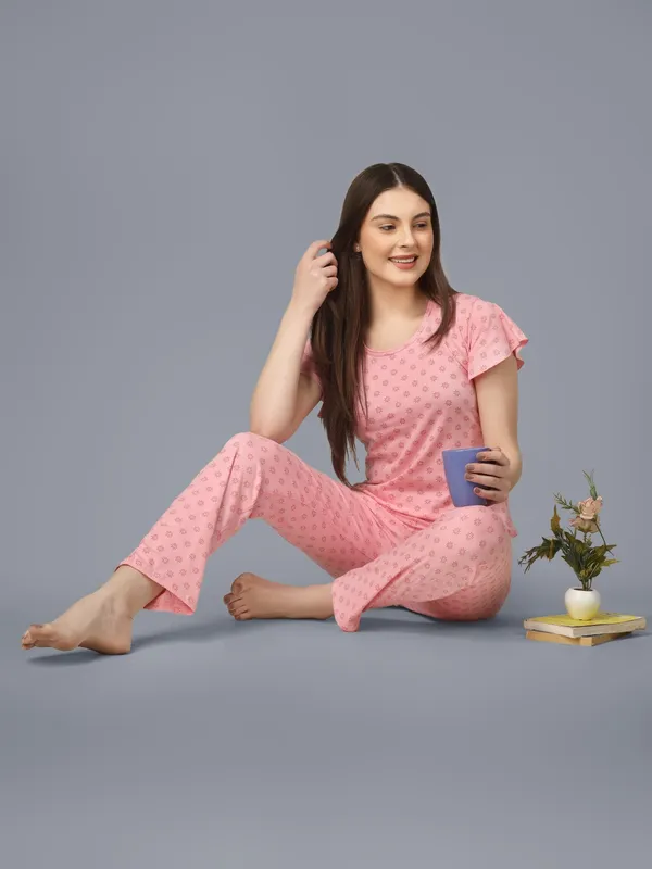 Plus_Size_Printed_Round_Neck_Short_Sleeve_Nightsuit_Set_-_Comfortable_Nightwear_Top_&_Pajama_Set,_Soft_Sleepwear_for_Women
