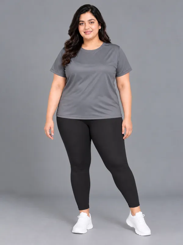 Plus_Size_Women_Round_Neck_Tshirt_|_Round_Neck_Tshirt_For_Women