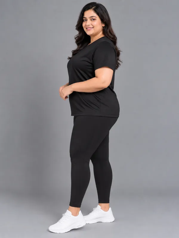 Plus_Size_Women_Round_Neck_Tshirt_|_Round_Neck_Tshirt_For_Women