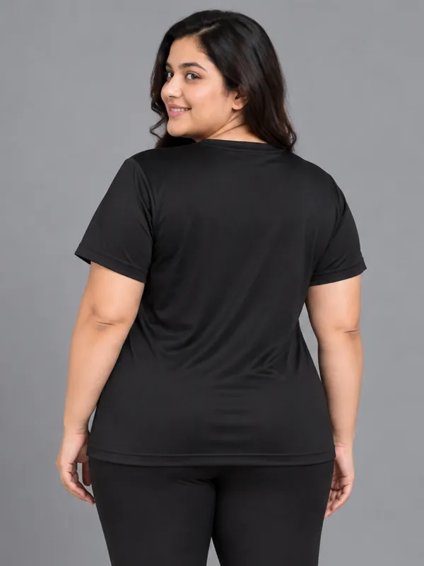 Plus_Size_Women_Round_Neck_Tshirt_|_Round_Neck_Tshirt_For_Women