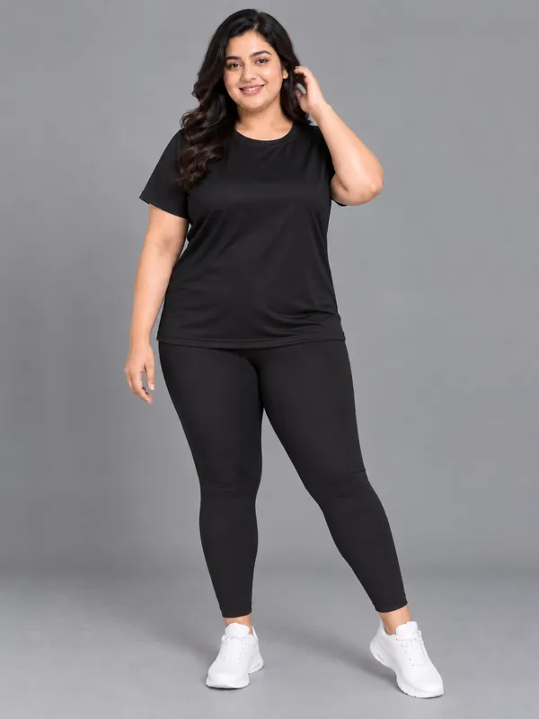 Plus_Size_Women_Round_Neck_Tshirt_|_Round_Neck_Tshirt_For_Women