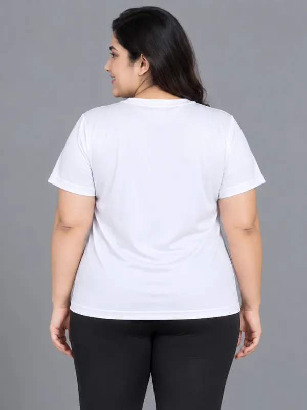 Plus_Size_Women_Round_Neck_Tshirt_|_Round_Neck_Tshirt_For_Women