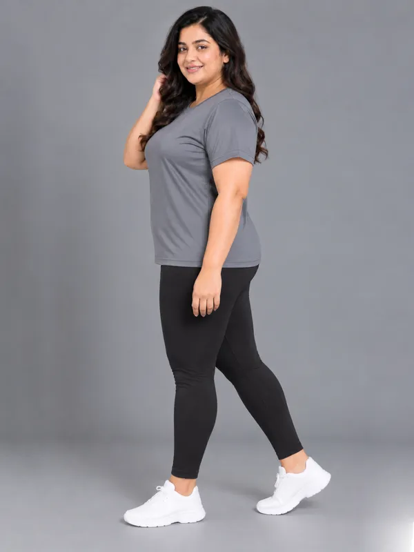 Plus_Size_Women_Round_Neck_Tshirt_|_Round_Neck_Tshirt_For_Women