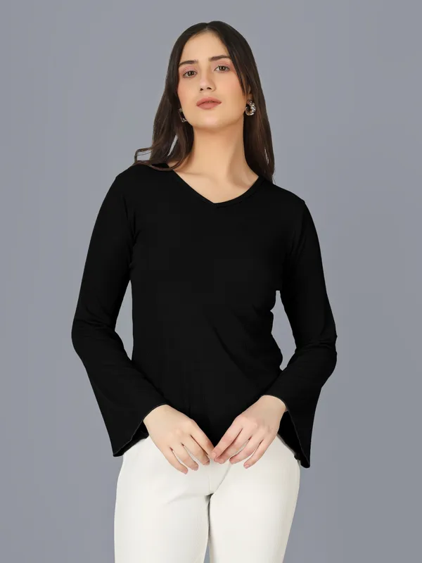 Plus_Size_Women_Top_Bell_Sleeve_Black