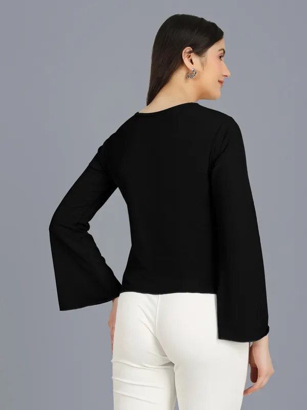 Plus_Size_Women_Top_Bell_Sleeve_Black