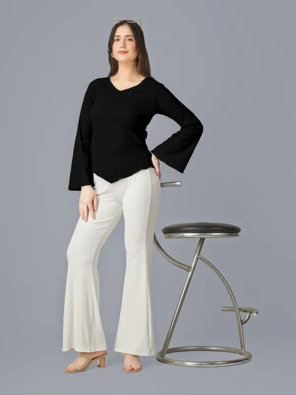 Plus_Size_Women_Top_Bell_Sleeve_Black