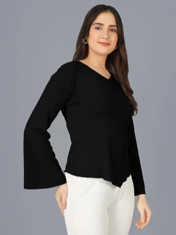 Plus_Size_Women_Top_Bell_Sleeve_Black
