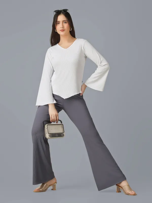 Plus_Size_Women_Top_Bell_Sleeve_White