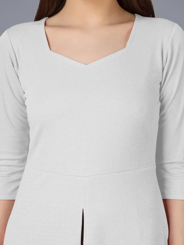 Plus_Size_Women_Top_Office_White