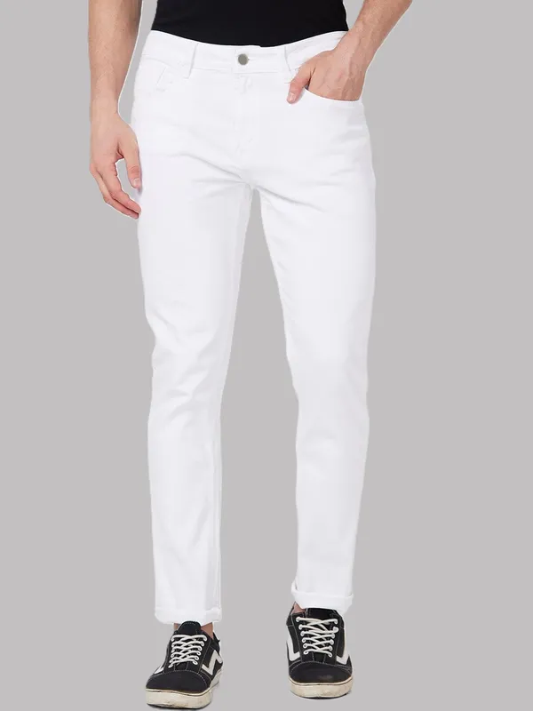 White_Cotton_Blend_Slim_Mid_Rise_Jeans_For_Men