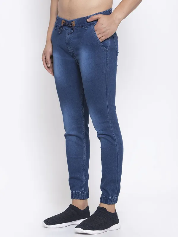 Blue_Cotton_Lycra_Blend_Jogger_Fit_Mid_Rise_Jeans_For_Men