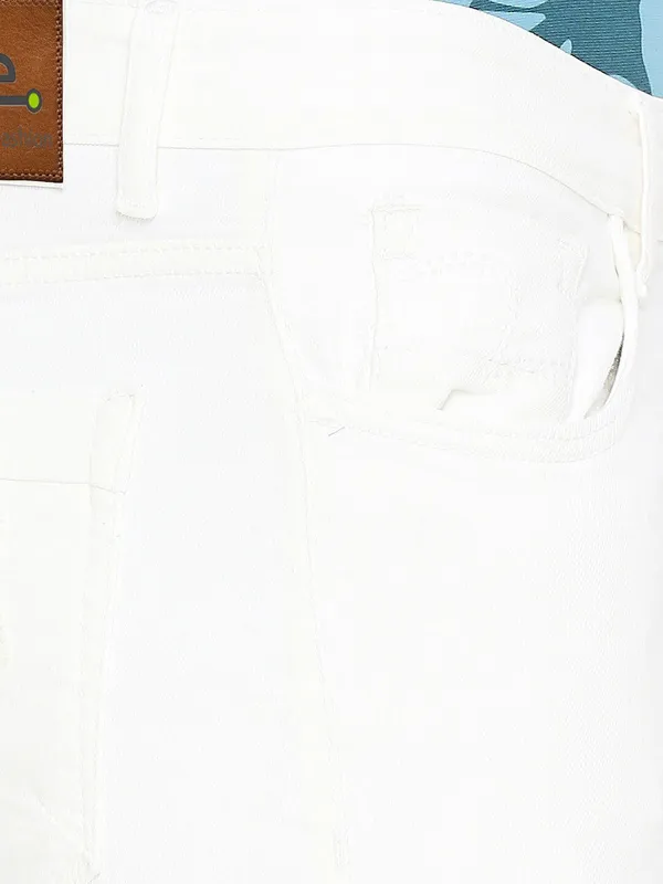 White_Cotton_Blend_Slim_Mid_Rise_Jeans_For_Men