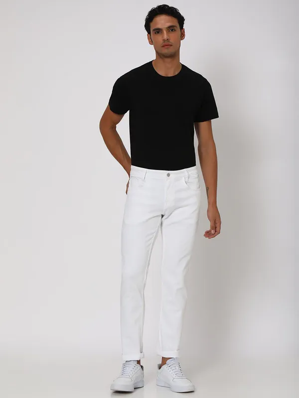 White_Cotton_Blend_Slim_Mid_Rise_Jeans_For_Men