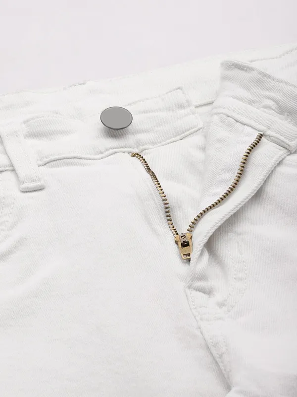 White_Cotton_Blend_Slim_Mid_Rise_Jeans_For_Men
