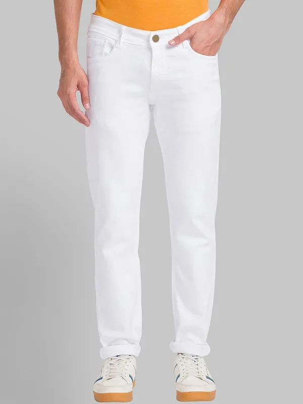 White_Cotton_Blend_Slim_Mid_Rise_Jeans_For_Men