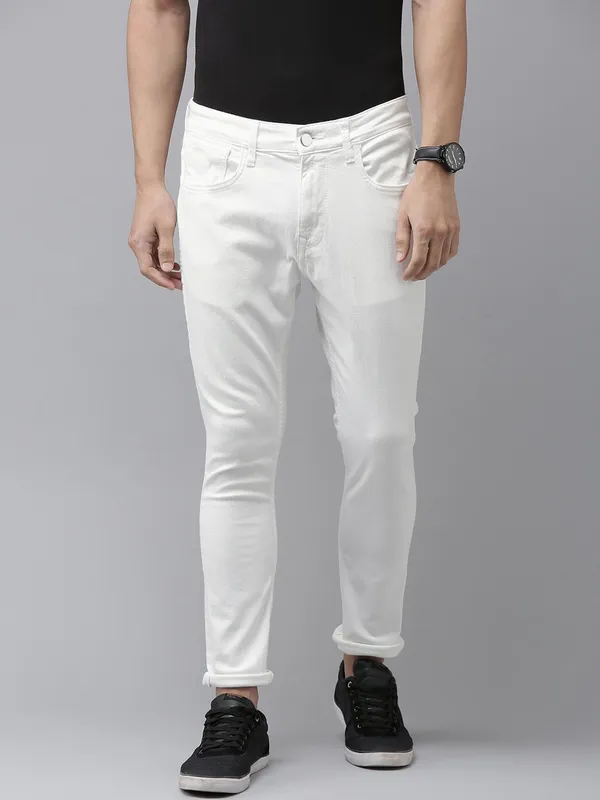 White_Cotton_Blend_Slim_Mid_Rise_Jeans_For_Men