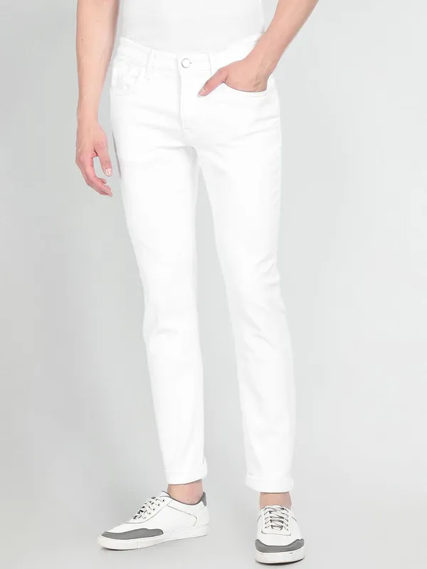 White_Cotton_Blend_Slim_Mid_Rise_Jeans_For_Men