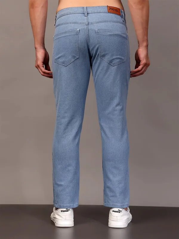 Blue_Cotton_Blend_Relaxed_Fit_Mid_Rise_Jeans_For_Men