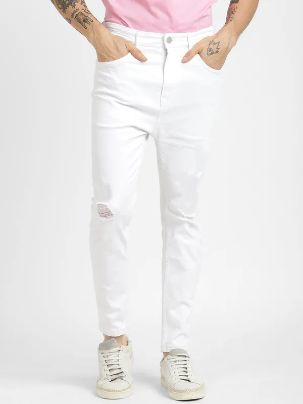 White_Mid_Rise_Cotton_Blend_Slim_Jeans_For_Men