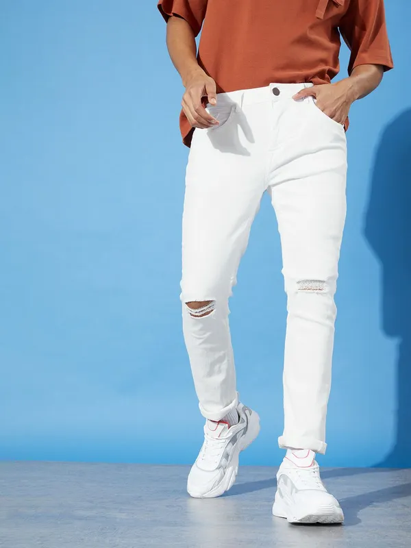 White_Cotton_Blend_Slim_Mid_Rise_Jeans_For_Men