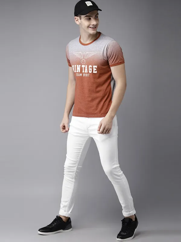 White_Cotton_Blend_Slim_Mid_Rise_Jeans_For_Men