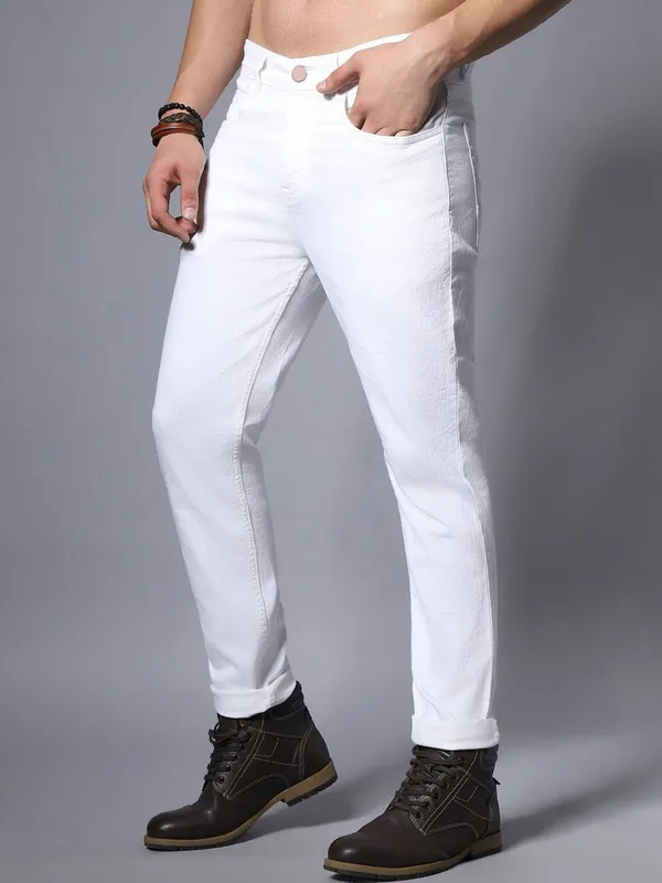 White_Cotton_Blend_Slim_Mid_Rise_Jeans_For_Men