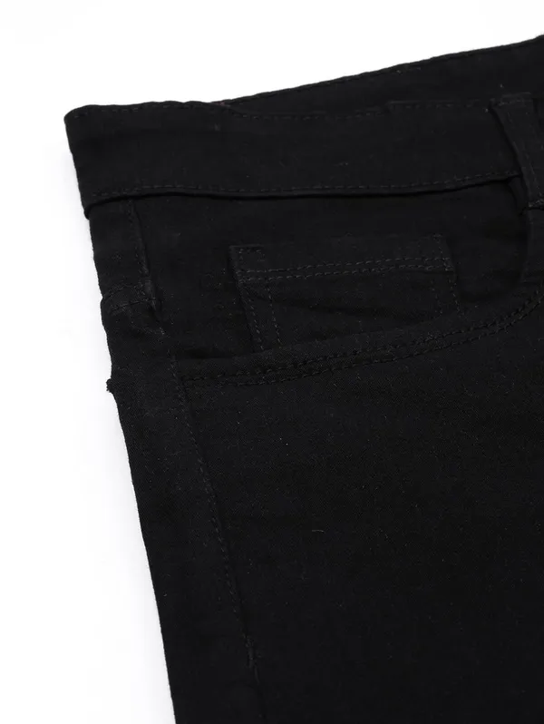 Black_Cotton_Blend_Jogger_Fit_Mid_Rise_Jeans_For_Men