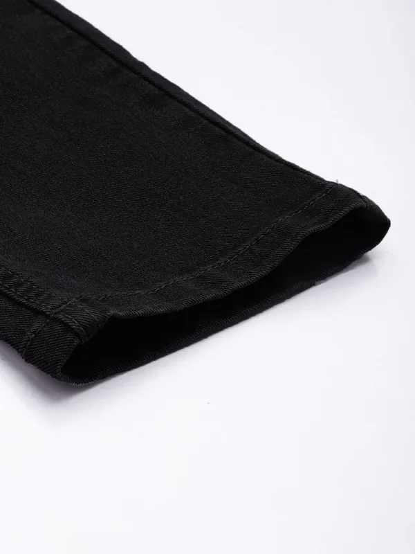 Black_Cotton_Blend_Jogger_Fit_Mid_Rise_Jeans_For_Men