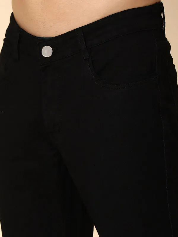 Black_Cotton_Blend_Jogger_Fit_Mid_Rise_Jeans_For_Men