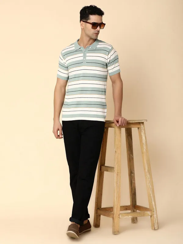 Black_Cotton_Blend_Jogger_Fit_Mid_Rise_Jeans_For_Men