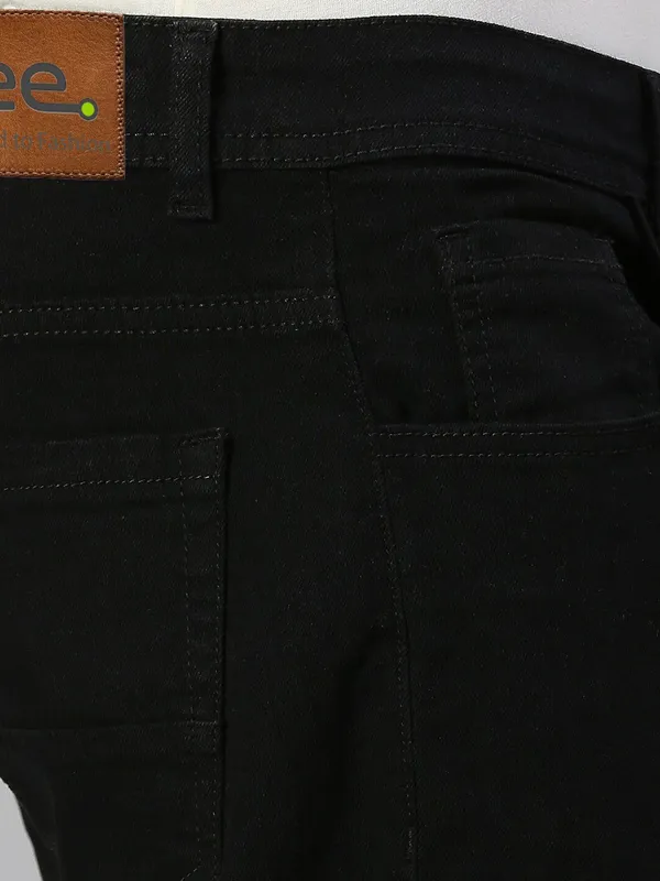 Black_Cotton_Blend_Jogger_Fit_Mid_Rise_Jeans_For_Men