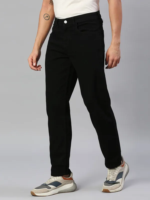 Black_Cotton_Blend_Jogger_Fit_Mid_Rise_Jeans_For_Men