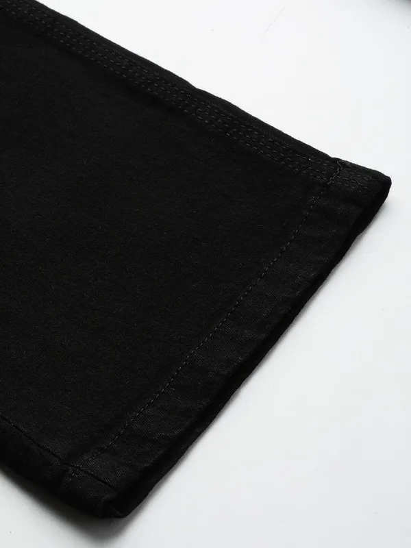 Black_Cotton_Blend_Jogger_Fit_Mid_Rise_Jeans_For_Men