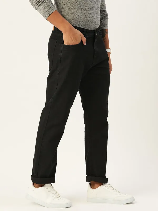 Black_Cotton_Blend_Jogger_Fit_Mid_Rise_Jeans_For_Men