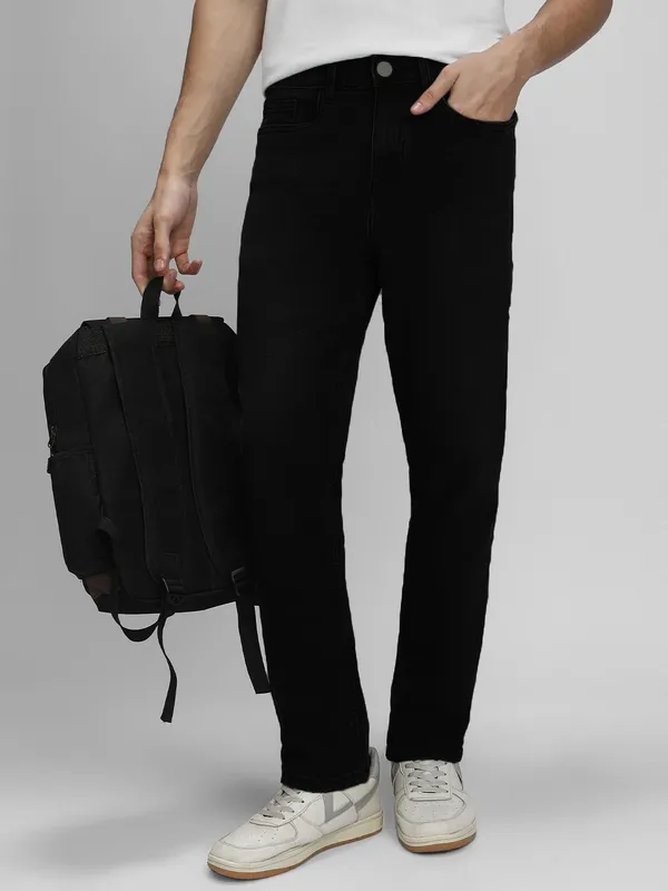 Black_Cotton_Blend_Jogger_Fit_Mid_Rise_Jeans_For_Men