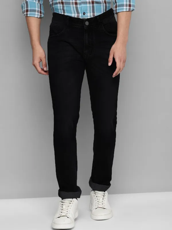Black_Cotton_Blend_Jogger_Fit_Mid_Rise_Jeans_For_Men