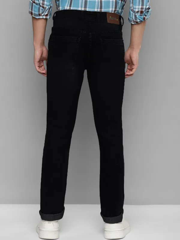 Black_Cotton_Blend_Jogger_Fit_Mid_Rise_Jeans_For_Men