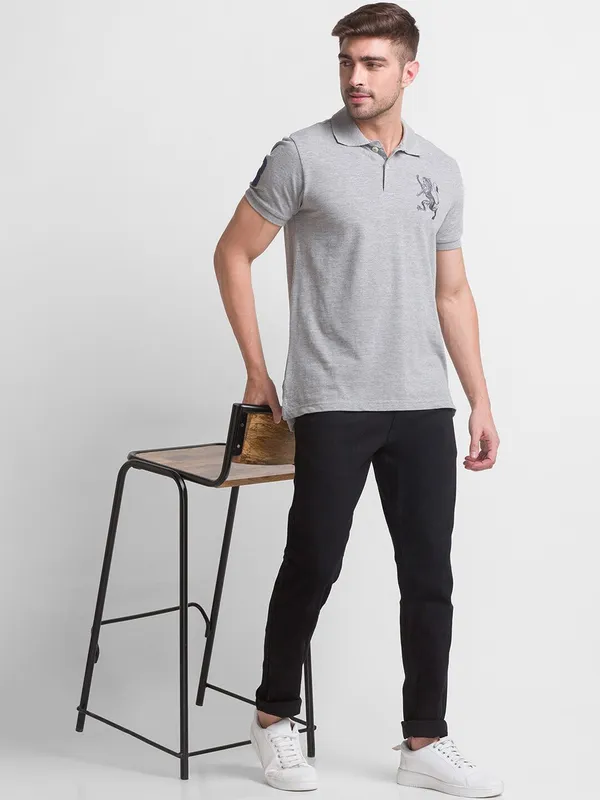Black_Cotton_Blend_Jogger_Fit_Mid_Rise_Jeans_For_Men