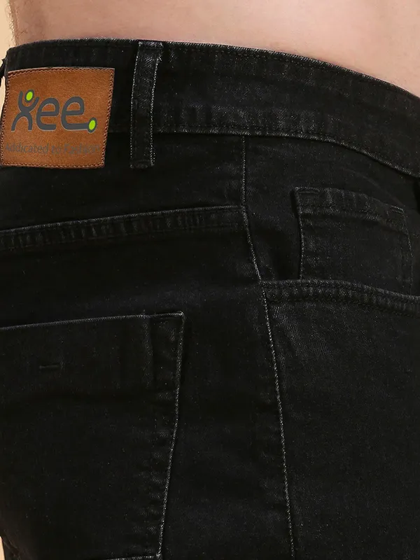 Black_Cotton_Blend_Jogger_Fit_Mid_Rise_Jeans_For_Men