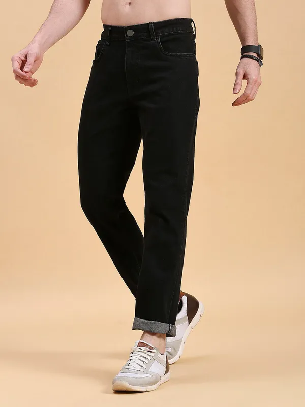 Black_Cotton_Blend_Jogger_Fit_Mid_Rise_Jeans_For_Men