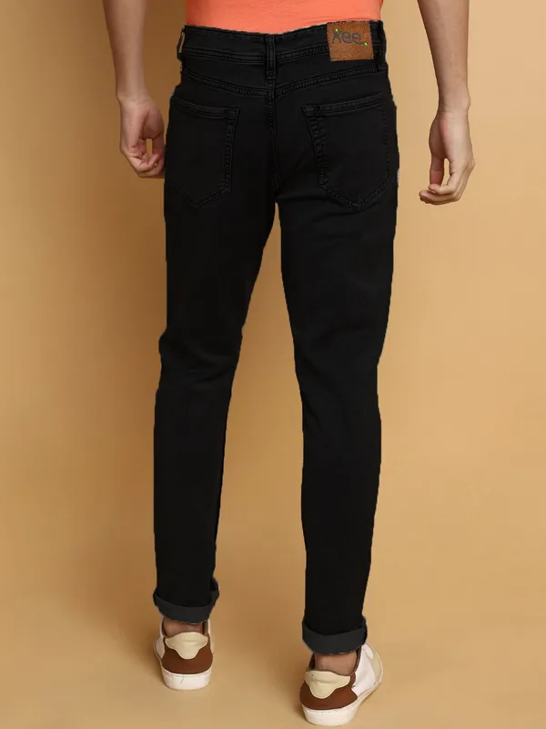 Black_Cotton_Blend_Jogger_Fit_Mid_Rise_Jeans_For_Men