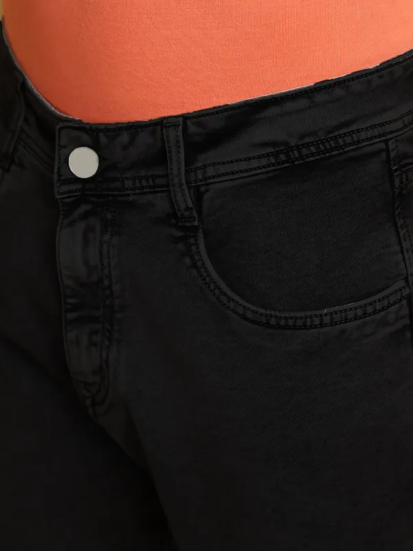 Black_Cotton_Blend_Jogger_Fit_Mid_Rise_Jeans_For_Men