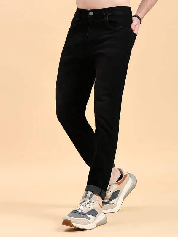 Black_Cotton_Blend_Jogger_Fit_Mid_Rise_Jeans_For_Men