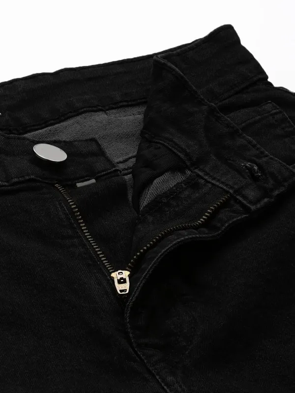 Black_Cotton_Blend_Jogger_Fit_Mid_Rise_Jeans_For_Men