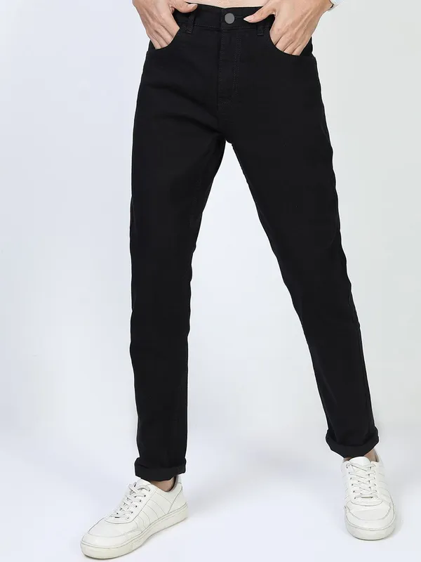 Black_Cotton_Blend_Jogger_Fit_Mid_Rise_Jeans_For_Men