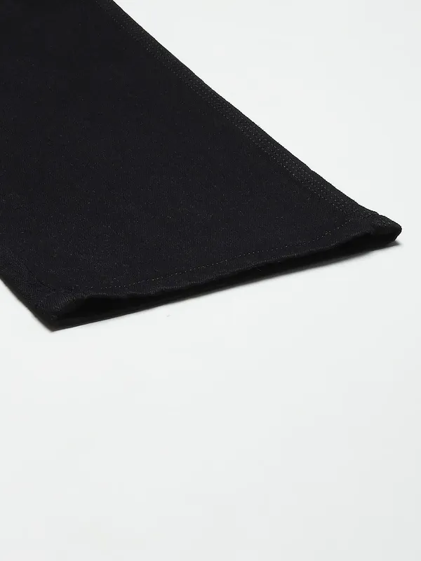 Black_Cotton_Blend_Jogger_Fit_Mid_Rise_Jeans_For_Men