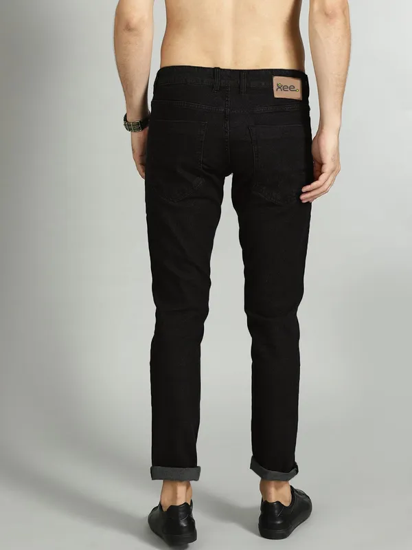 Black_Cotton_Blend_Jogger_Fit_Mid_Rise_Jeans_For_Men