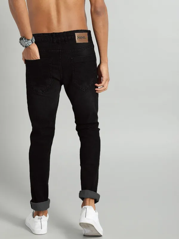 Black_Cotton_Blend_Jogger_Fit_Mid_Rise_Jeans_For_Men