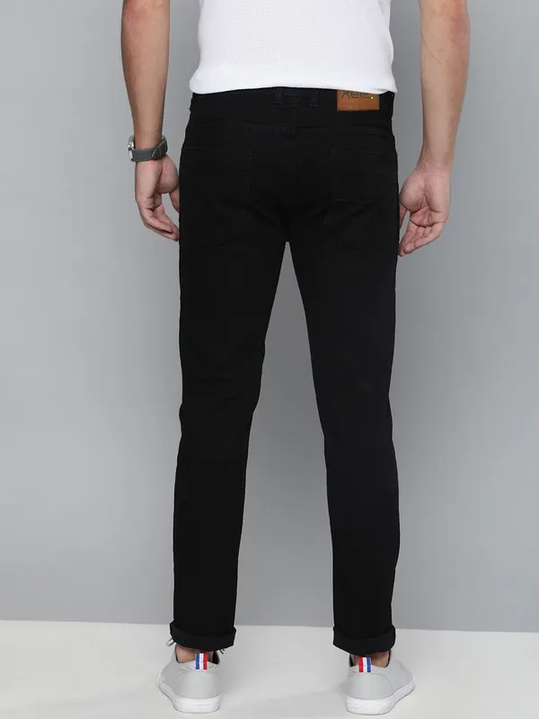Black_Cotton_Blend_Regular_Mid_Rise_Jeans_For_Men