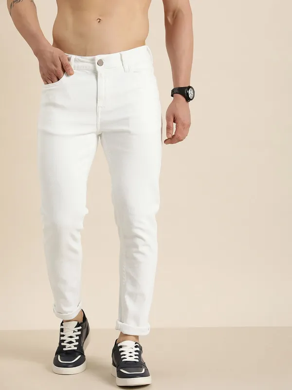 White_Cotton_Blend_Regular_Mid_Rise_Jeans_For_Men